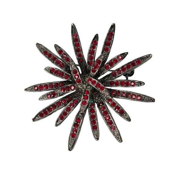 Vintage Red Crystal Silvertone Dramatic Flower Brooch Pin 2" Diameter - Picture 2 of 6
